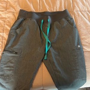 Figs Graphite Yola Skinny with Yoga waistband scrubs